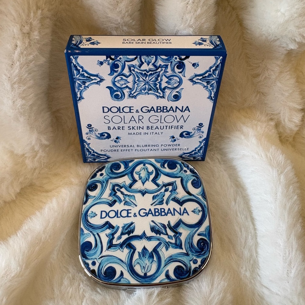 Dolce & Gabbana Solar Glow Bare Skin Beautifier - White and Blue